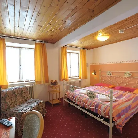 Regina Delle Dolomiti 3* Рокка-Пьеторе