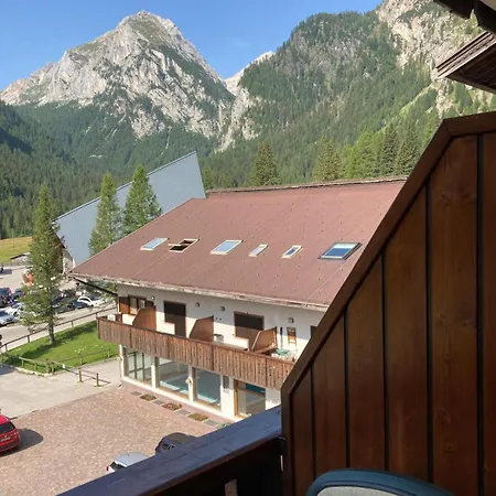 Regina Delle Dolomiti Aparthotel