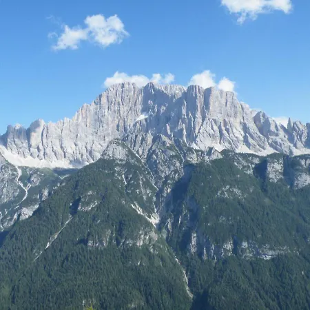 Aparthotel Regina Delle Dolomiti
