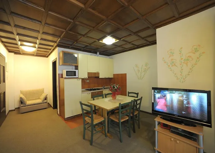 Aparthotel Regina Delle Dolomiti